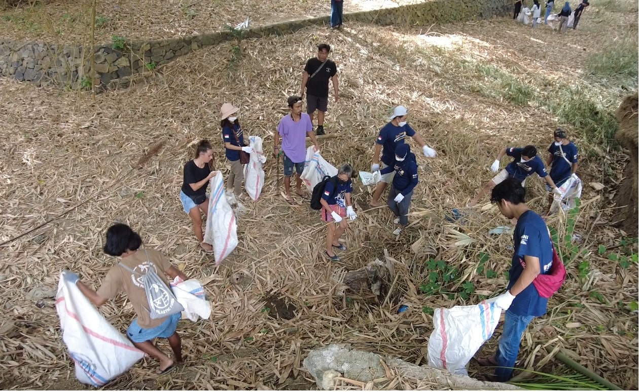 Sukses River Cleanup, GTM Dorong Masyarakat Aktif Pilah Sampah