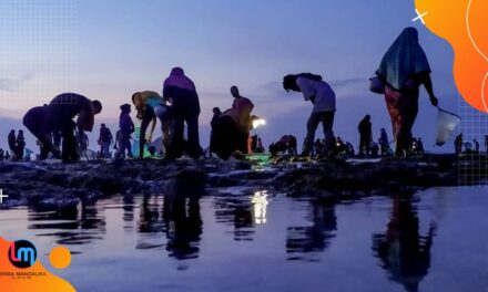 Malam Puncak Festival Bau Nyale 2023 di Tanjung Aan, dimeriahkan The Datu dan Amtenar