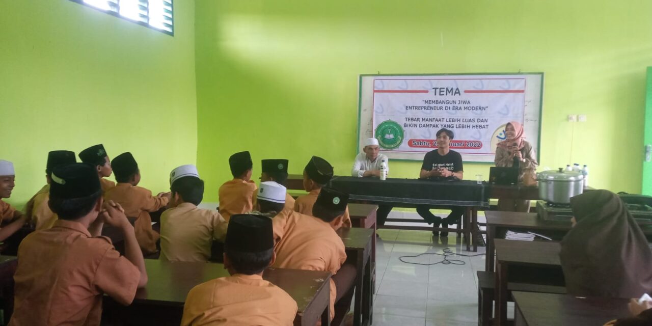 Dorong Milenial Aktif Berwirausaha, Yayasan Sahabat Hebat Indonesia Adakan Pelatihan di Ponpes Kuripan