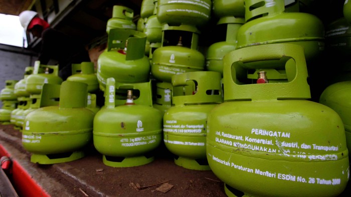 Setelah Pertamax, Menteri ESDM Beri Sinyal Gas LPG 3 Kg Segera Naik