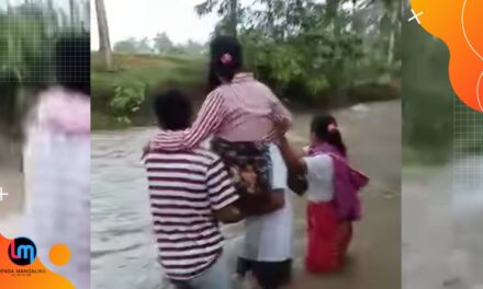 Warga Pemoles yang Malang, mau melahirkan harus sebrangi sungai berarus deras