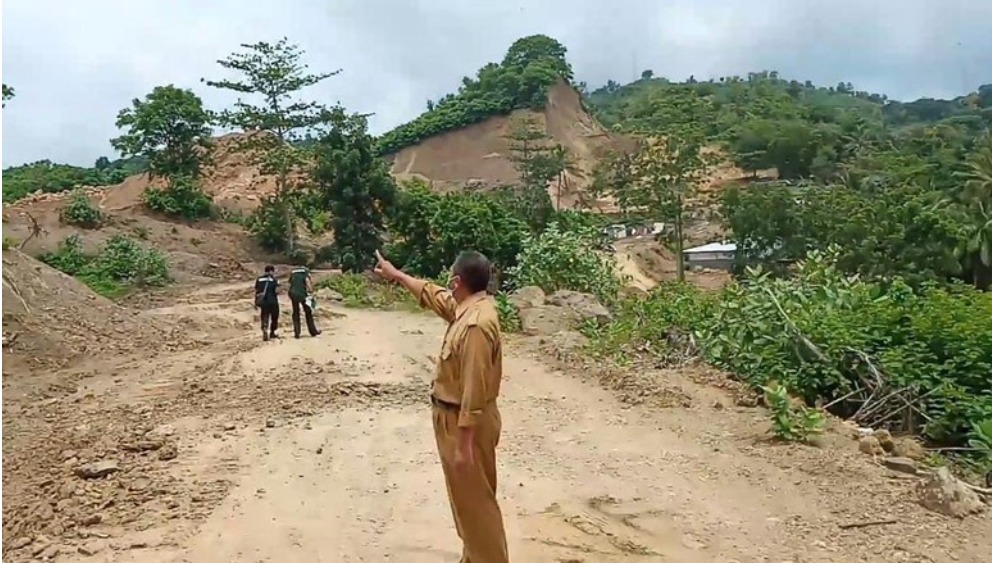 Pengerukan bukit jadi galian C di Kawasan Mandalika, Satwa Liar turun ke Hotel ganggu tamu