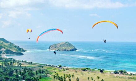 Pantai Lancing di Mekarsari-Loteng jadi Lokasi Kejuaraan Paralayang, catat tanggalnya!