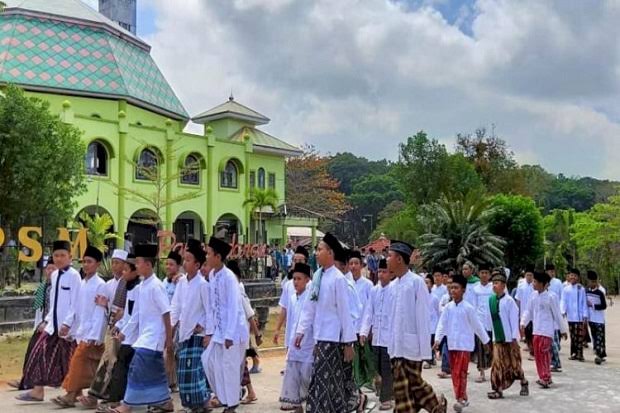 Kalah pamor dengan Madrasah dan Ponpes, Siswa Baru di SMPN 6 Jonggat hanya 4 orang