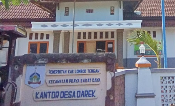 Diduga Hamili Istri Warga, Kades Darek diamankan di Polsek Prabarda