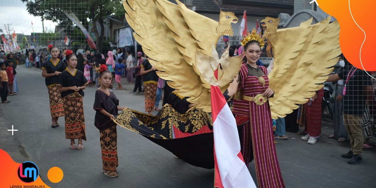 Meriahnya Karnaval Tenun Pringgasela, Citayam Fashion Week Lewat!