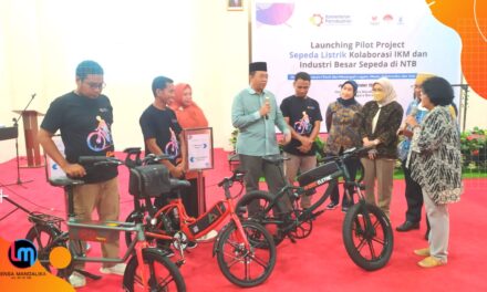 Kemenperin dan Gubernur NTB Launching Sepeda Listrik buatan IKM di Mandalika