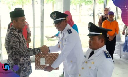 Lantik dua Kades PAW, Bupati Loteng beri pesan agar kerja bersama semakin ditingkatkan