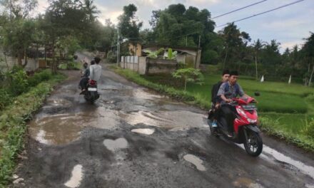 Balapan Motocross di Lantan menghitung hari, warga protes jalan rusak dekat sirkuit tak diperbaiki