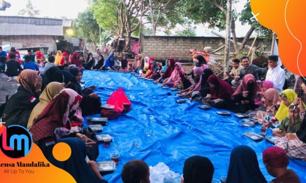 KAMMI Mataram Bersama Masjid Jalan Cahaya Bagikan 200 Paket Berbuka Untuk Masyarakat Bagik Kembar Ampenan