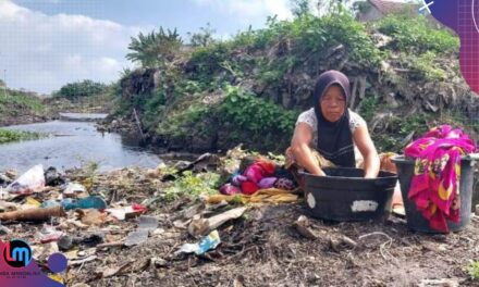 Kesulitan Air Bersih, Warga Semoyang Terpaksa Manfaatkan Air Tercemar Limbah