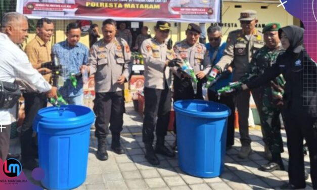Polresta Mataram Musnahkan 1920 Botol Miras, Tuak Paling Banyak