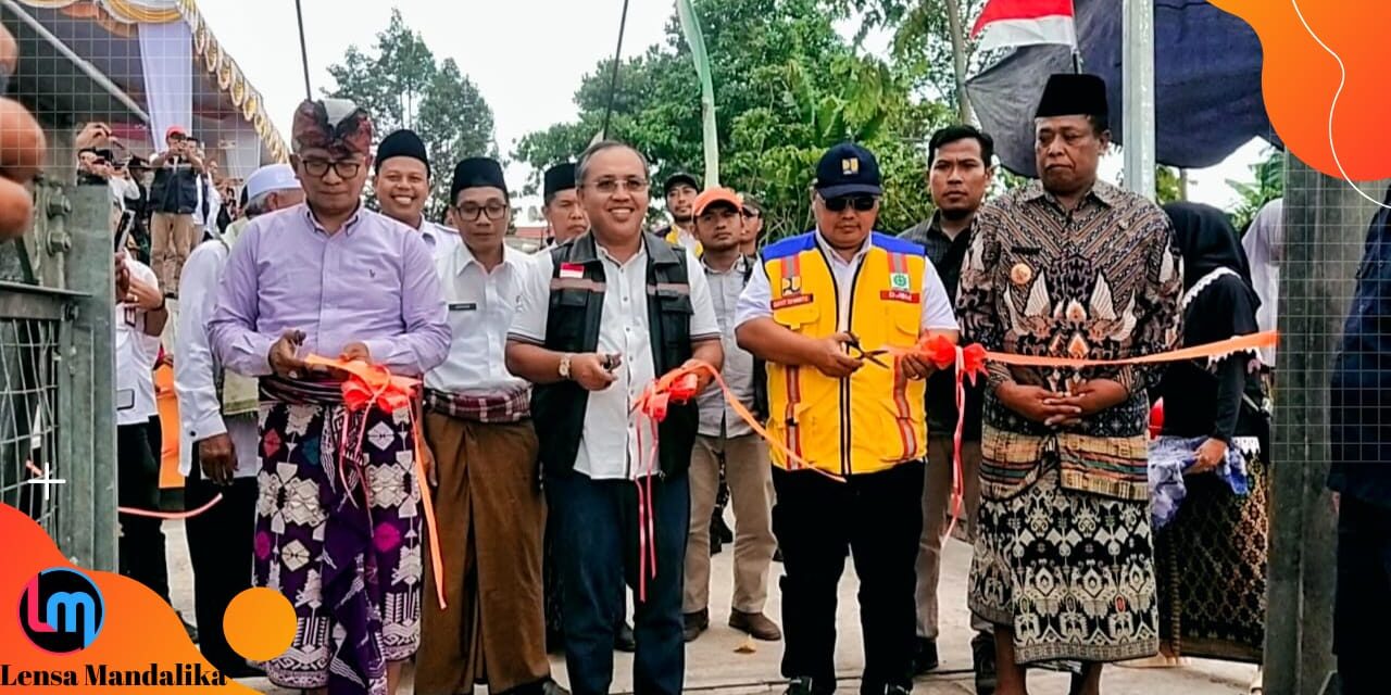 Penghubung Dua Desa, Jembatan Gantung Kokok Tanggik Aspirasi SJP Diresmikan