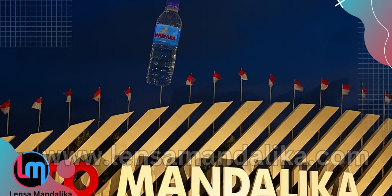 Iklan Botol Plastik Raksasa di Mandalika Tuai Kritik, ITDC Dinilai Abai Isu Lingkungan